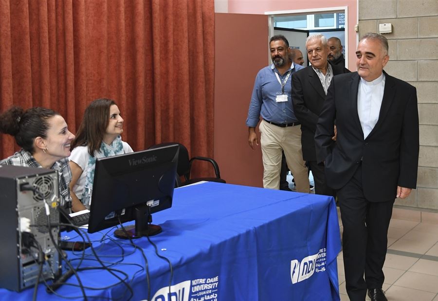 انتخابات الهيئة الطلابية... الأب بشارة الخوري "يثمّن" ديمقراطية جامعة سيدة اللويزة