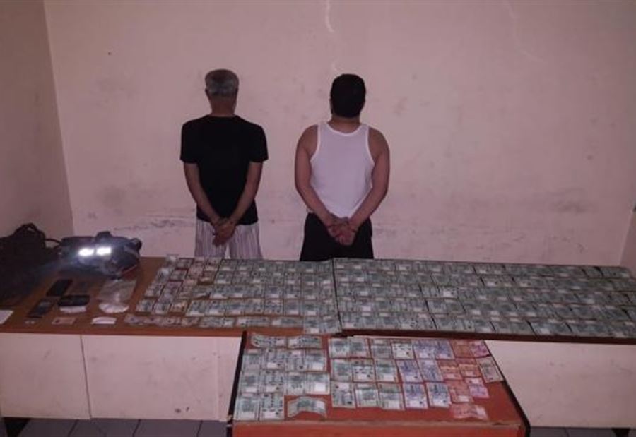 يوزّعان المخدّرات على المروّجين في مناطق عدّة.. وهذا ما حلّ بهما! 