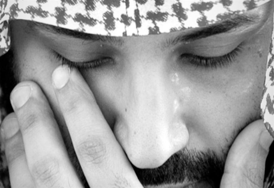 محمد بن سلمان يكفكف دمعه