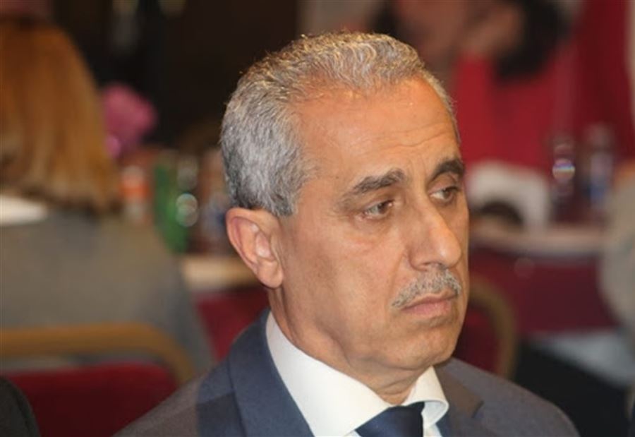 خواجة يكشف عن اسباب العقد الداخلية