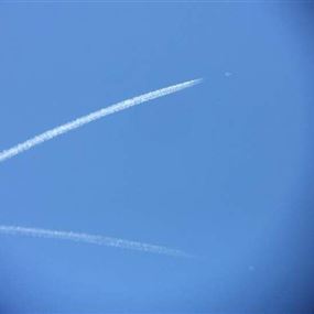 تحليق للطيران الاسرائيلي فوق مناطق لبنانية تحليق للطيران الاسرائيلي فوق مناطق لبنانية