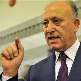 ريفي رداً على فرزلي: لا أحد يهدد اللبنانيين