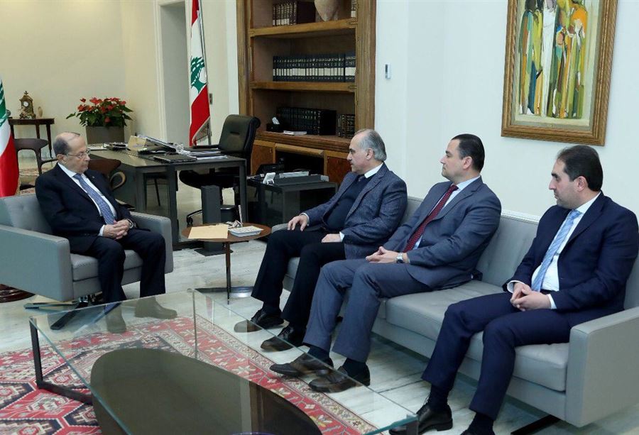 دعوة من جنبلاط الى الرئيس عون