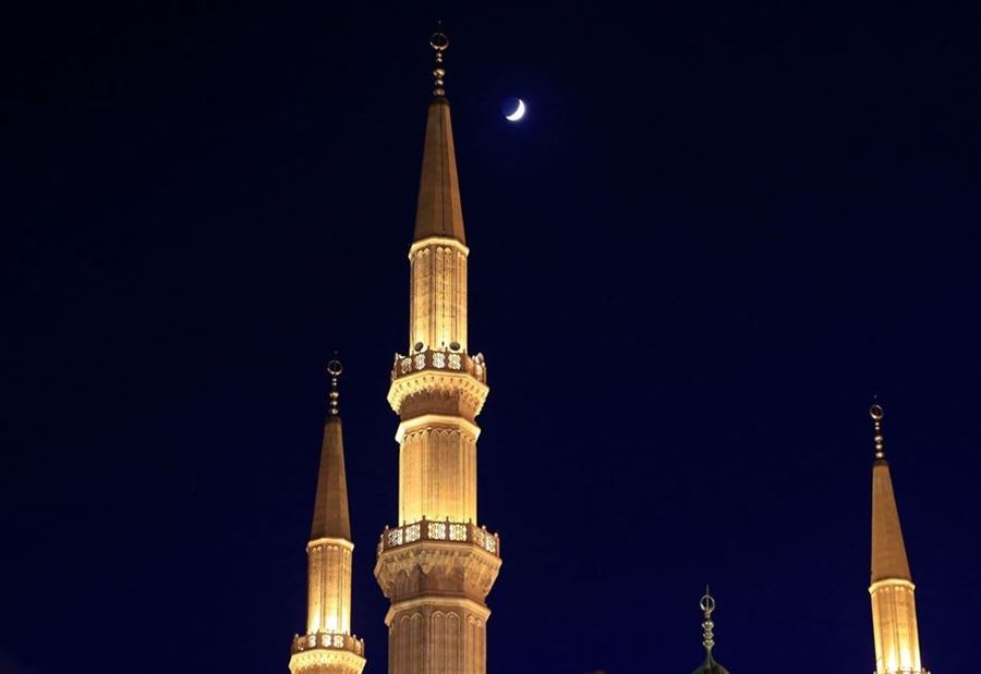 دار الفتوى تعلن أول أيام العيد