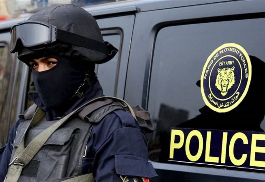 استولى على 100 مليار جينيه... مصر تسجن رجل بتهمة النصب! 