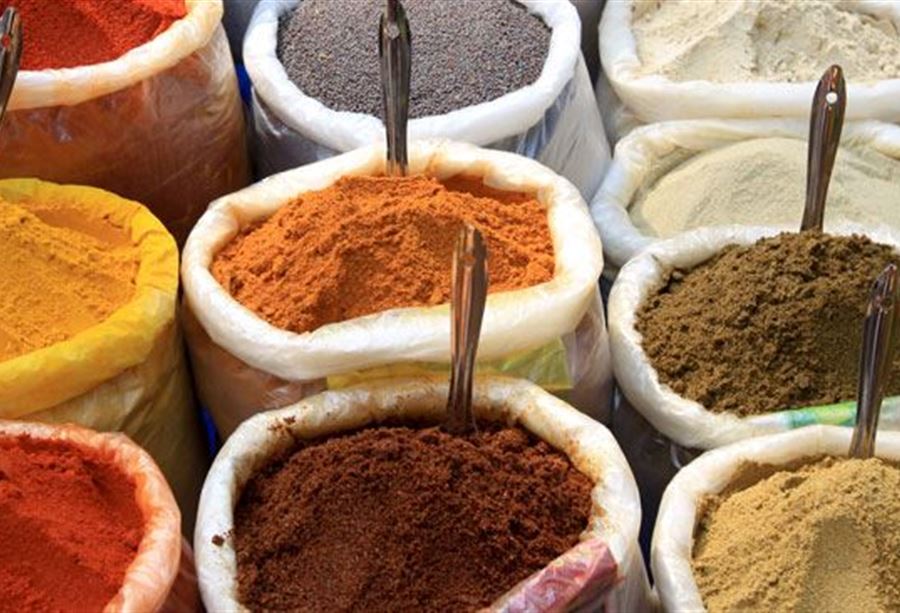 وزير الصناعة حدد المواصفات المطلوبة في مصانع الحبوب والبهارات