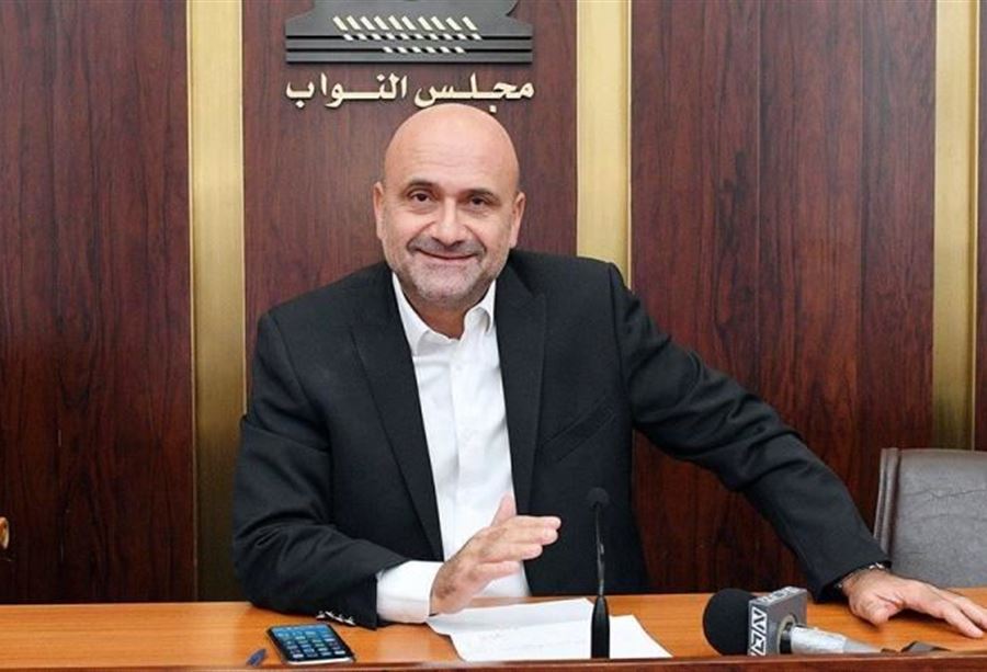من أبي رميا الى "حاملي اقلام كتابة اسماء الوزراء والحقائب"