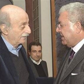 سبب تصاعد السجال بين جنبلاط والمشنوق