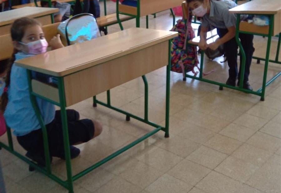 "إقفال المدارس أو فتحها".. بيانٌ من وزير التربية 