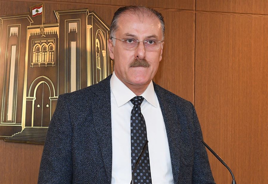 "العدو استباح الوطن"... عبد الله يسأل: لماذا كل هذا التهجّم على ميقاتي؟