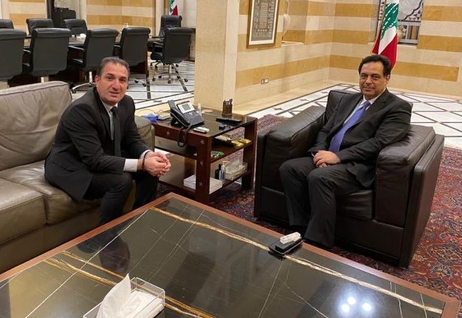 أموال الإتصالات المنهوبة... إسألوا من وقع!