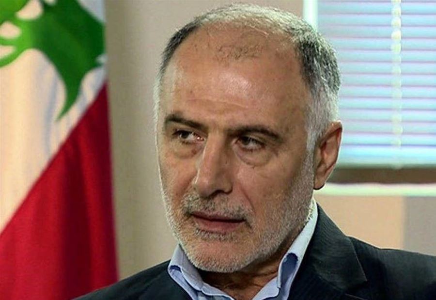 فنيش: لإعطاء الحكومة فرصة
