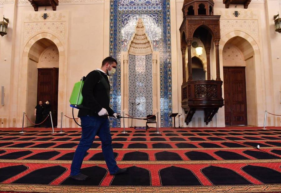 "كورونا"... "الأوقاف الإسلامية" تُغلق جميع المساجد 