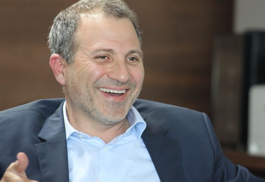 ميقاتي يَتَحدّى الحريري ويفاوض باسيل