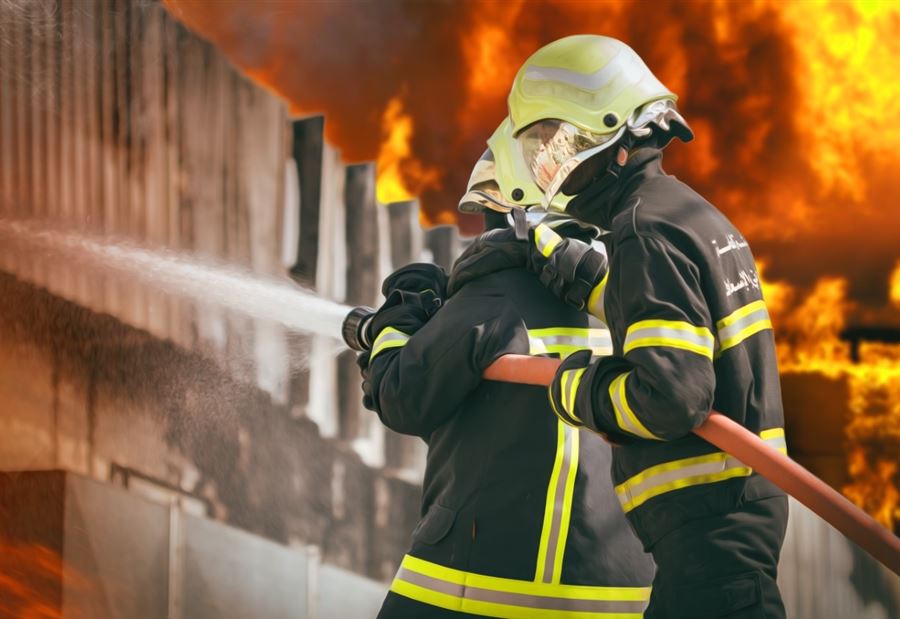 في الربوة... الدفاع المدني يعلن استمرار جهود الإطفاء! في الربوة... الدفاع المدني يعلن استمرار جهود الإطفاء!