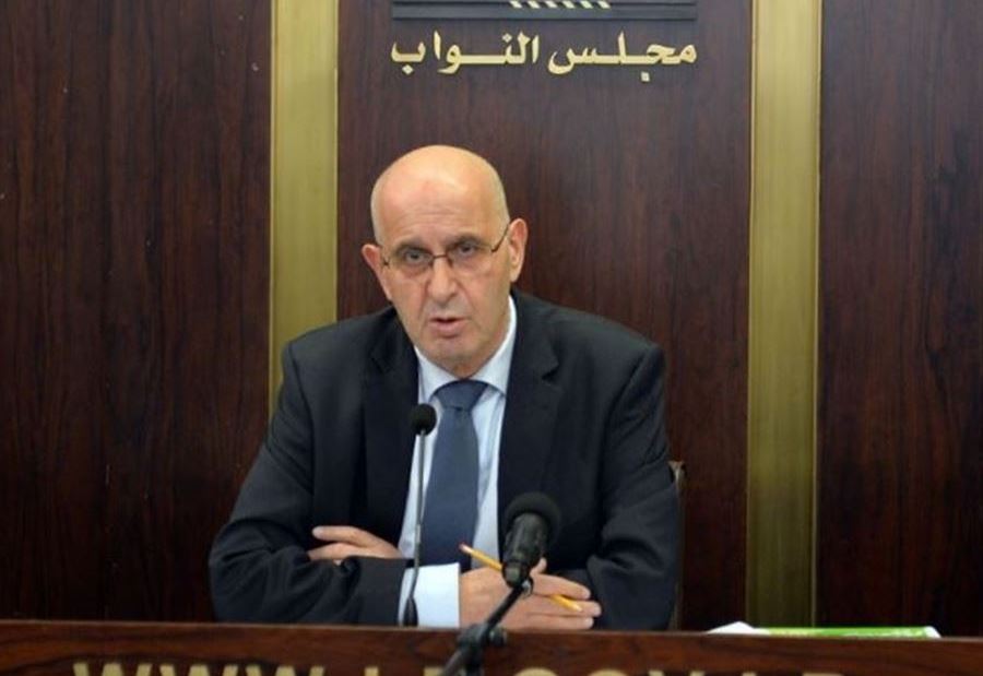 عراجي يتضامن مع الحريري... ويُعلن عزوفه عن الترشّح