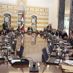 ماذا بين رئيس التيار والمرجعية الرئاسية؟