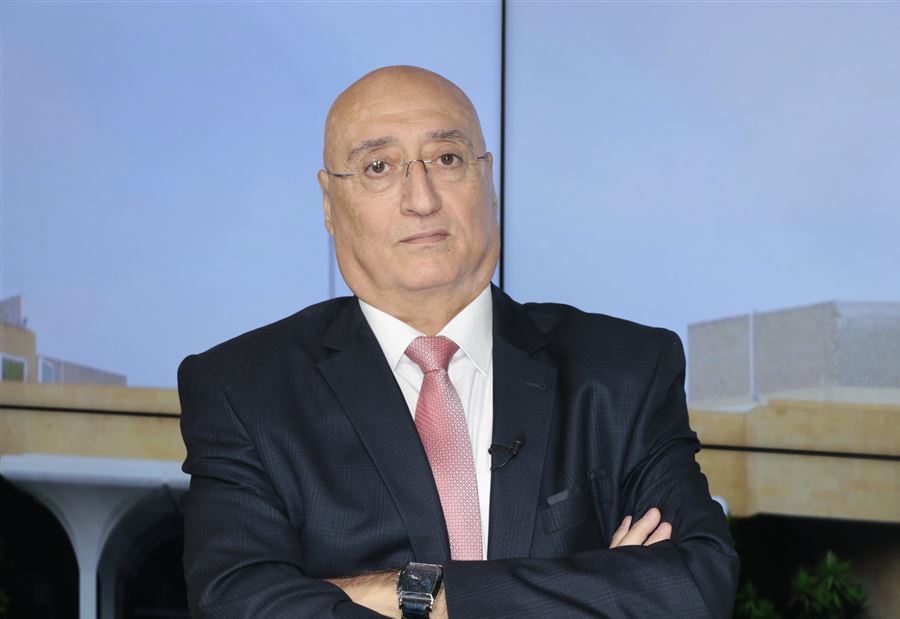 "رش عمي رش"... جوزيف أبو فاضل يتحدّث عن "خبر معيب"