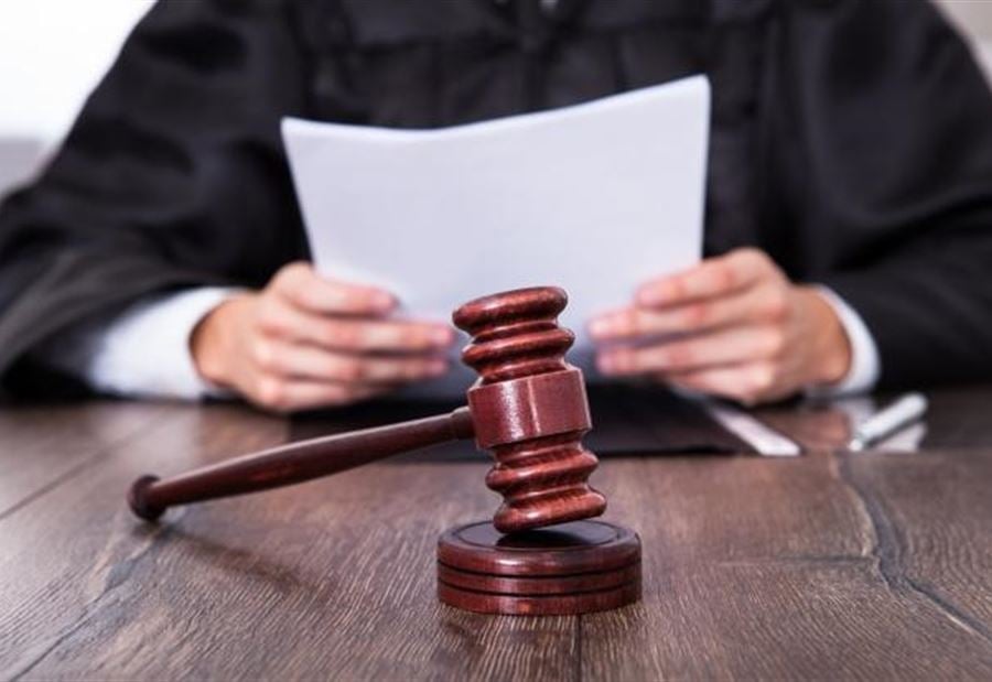 إنتقامٌ من وزيرٍ سابقٍ