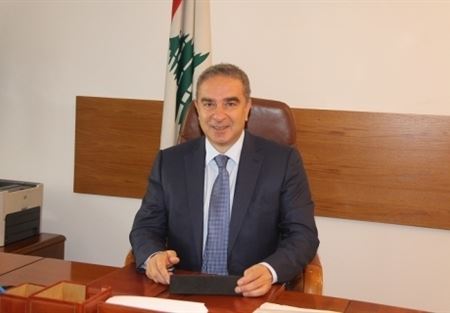 فرعون: لحل مشكلة النفايات وتحصين الاستقرار الامني