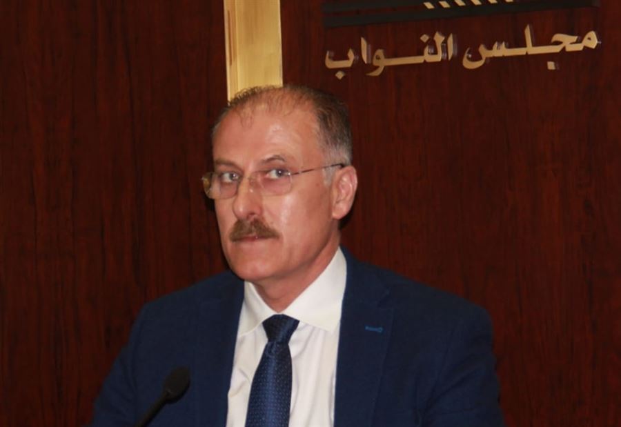 عبدالله يستجوب الحكومة حول نتائج مباريات مجلس الخدمة