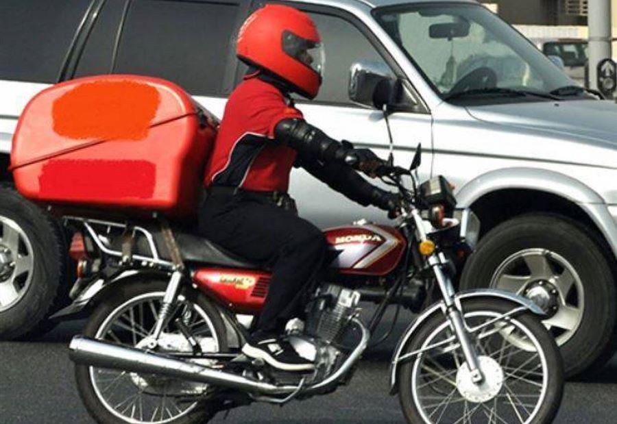 عمليةُ سلب ضحيتها عامل "ديليفري" في بعلبك عمليةُ سلب ضحيتها عامل "ديليفري" في بعلبك