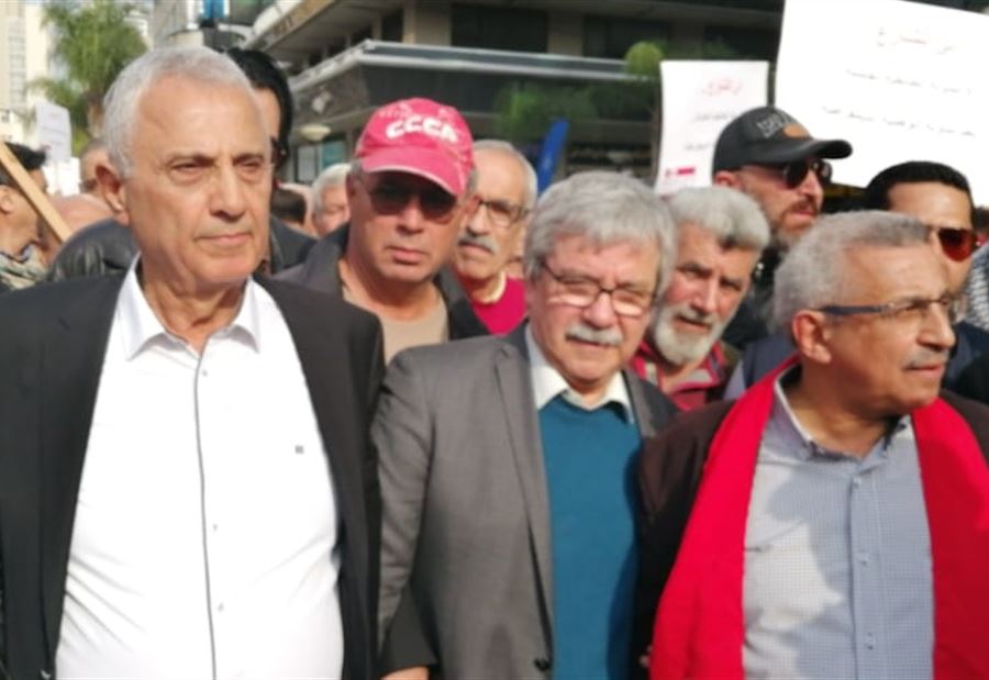 تظاهرة ضد الفساد في ساحة رياض الصلح 