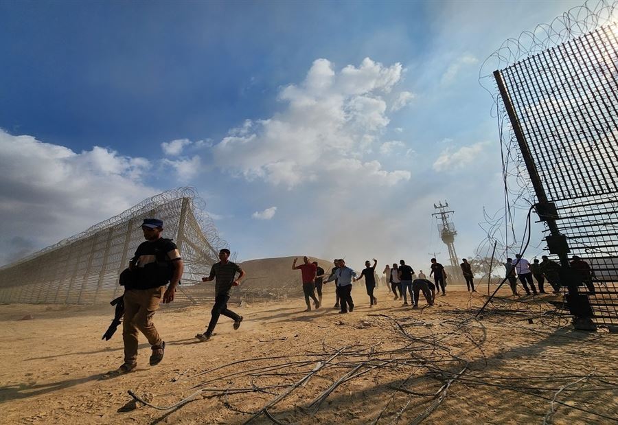 "تملكه فلسطين وتفتقده إسرائيل"... عاملٌ هامّ قلب الموازين في "طوفان الأقصى"!