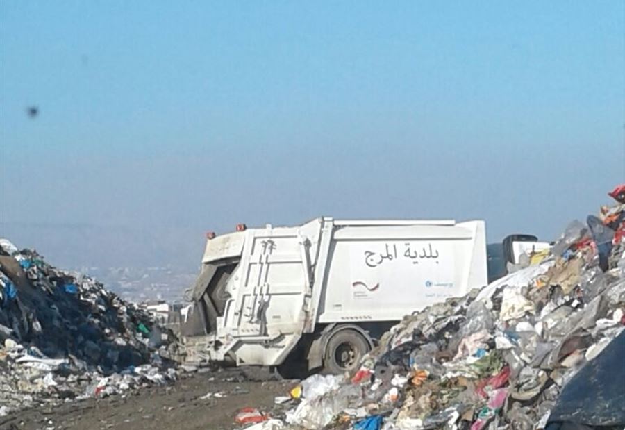 بالصور: نقل نفايات المرج الى مكب قب الياس  بالصور: نقل نفايات المرج الى مكب قب الياس