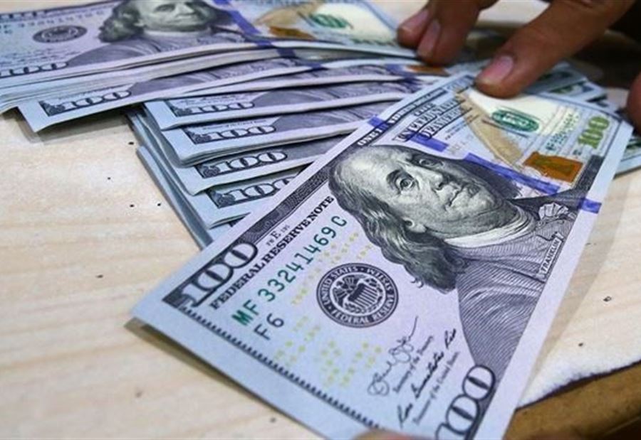 إنخفاضٌ في سعر دولار السوق السوداء