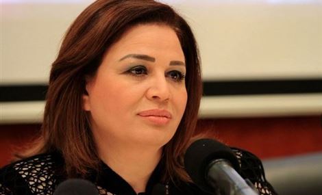 إتهام إلهام شاهين بتبرير قتل أطفال حلب