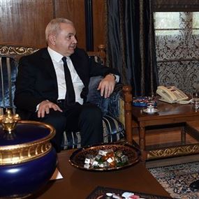 المر: ... عندها سأعود الى المتن!