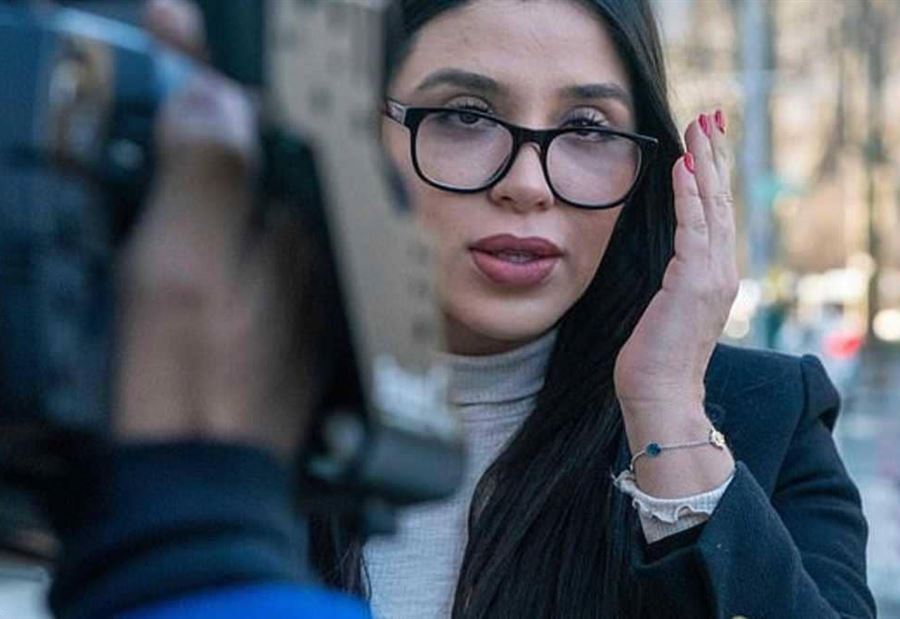 زوجة "إل تشابو" تظهر في محاكمته.. والادعاء العام "يحرجها"