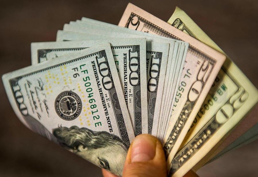 كيفَ أقفل دولار السوق السوداء مساء اليوم؟