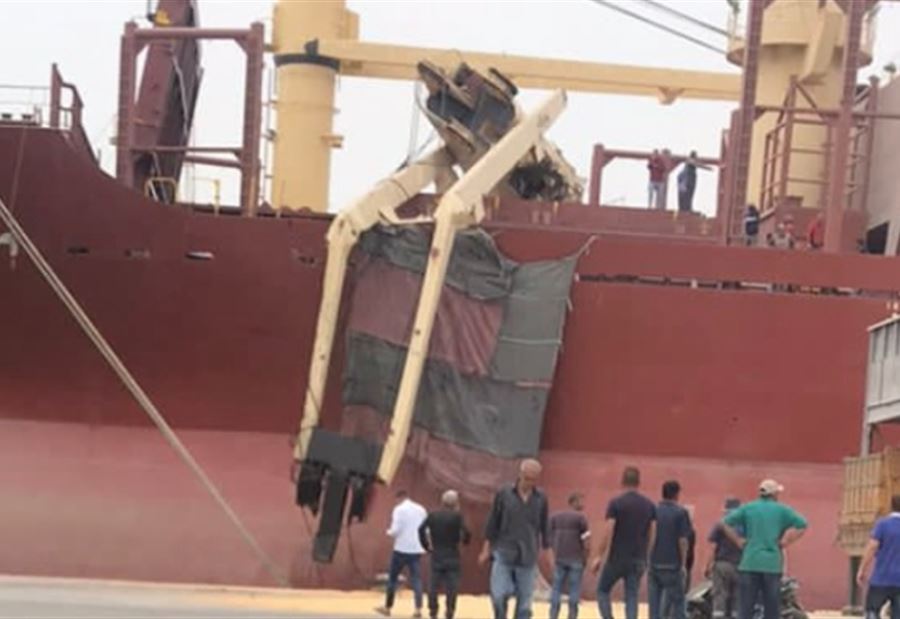 سقط على سطح الباخرة... وفارق الحياة