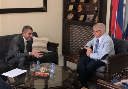 فتوحي يعرض مع زاسبيكين مشروع إعادة النازحين السوريين