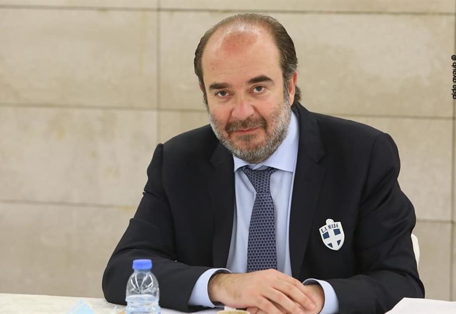 عقيص يُطالب بلجنة دولية لمكافحة الفساد 
