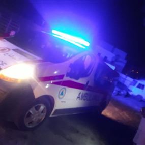 جريحة اثر سقوطها من شقتها السكنية في النمورة