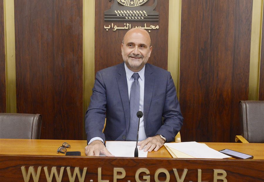 ابي رميا يتحدّث عن علاقة التيار بـ"الثنائي" ابي رميا يتحدّث عن علاقة التيار بـ"الثنائي"