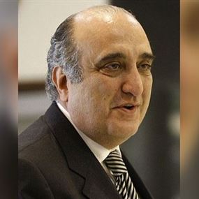 عبود أشكر "ليبانون ديبايت".. وقوفي بالطابور واجب 