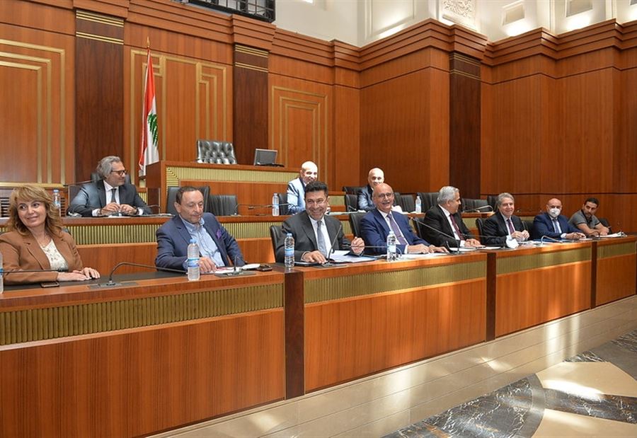 ماذا قال غجر عن رفع الدعم عن المحروقات؟
