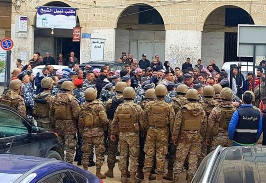 فيديو محاولة إقتحام سرايا حلبا... إشكالٌ وتدافع 