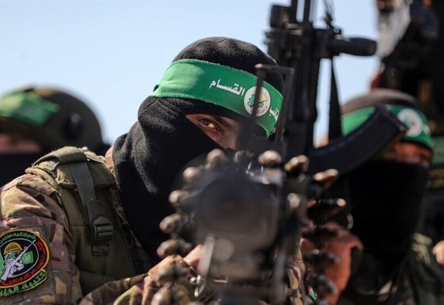 "تساؤلات كثيرة حولها"... اليكم تفاصيل البندقية الصينية بيد قناصي القسام