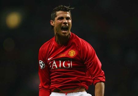 بعد 10 أعوام... انكشاف سر رونالدو ولماذا أصبح الأفضل؟ بعد 10 أعوام... انكشاف سر رونالدو ولماذا أصبح الأفضل؟