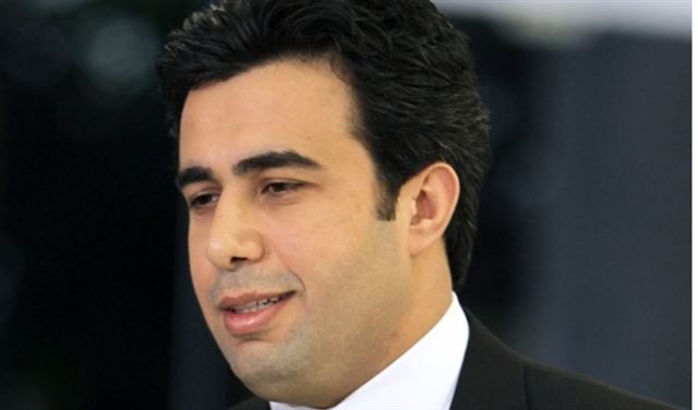 صقر: من يريد الستين فليرفع يده