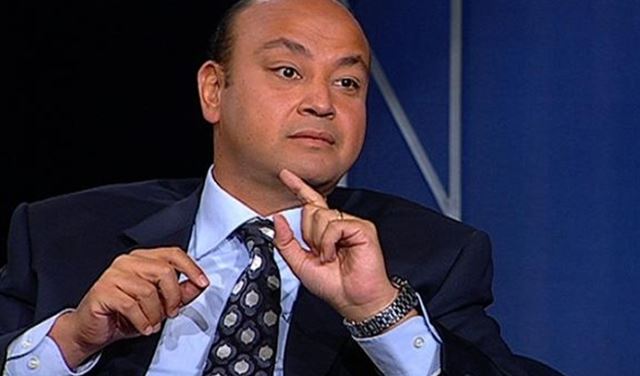 عمرو أديب للمصريين بقطر: استحملوا معنا نحن في حرب عمرو أديب للمصريين بقطر: استحملوا معنا نحن في حرب