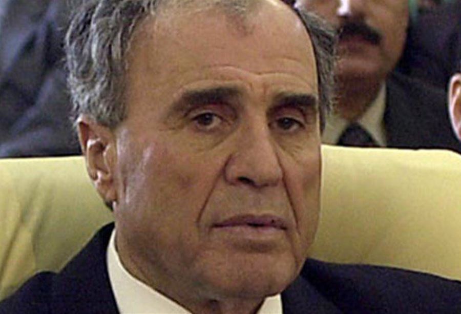 وهاب ونصب تذكاري لغازي كنعان!