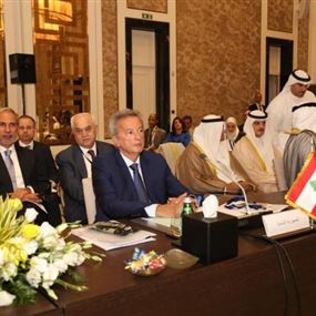 سلامة: الليرة مستقرة والقطاع المصرفي متين
