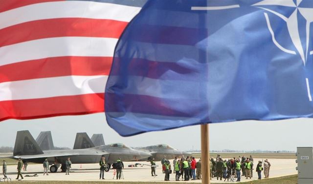 واشنطن تضغط على الناتو حول الإنفاق العسكري واشنطن تضغط على الناتو حول الإنفاق العسكري