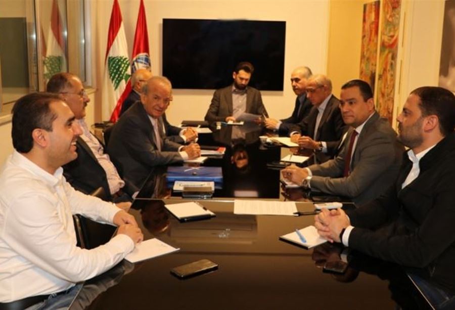 سؤالٌ من "اللقاء الديمقراطي" الى الحكومة بشأن ضخ الدولار 